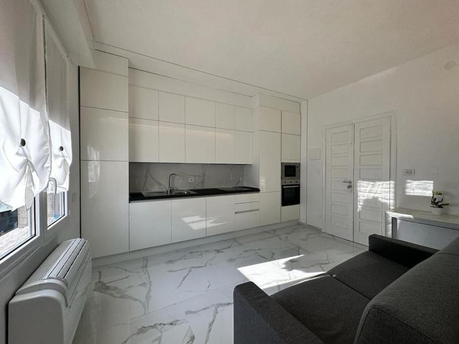Suite Aurora Luxury In The Center Of San Remo Buitenkant foto