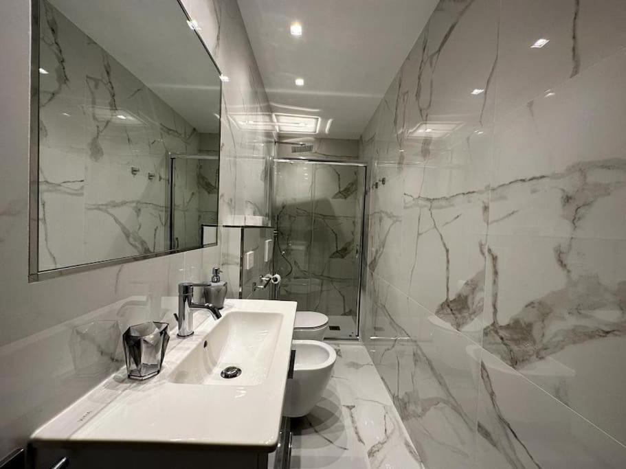 Suite Aurora Luxury In The Center Of San Remo Buitenkant foto