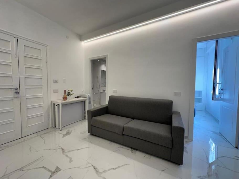 Suite Aurora Luxury In The Center Of San Remo Buitenkant foto