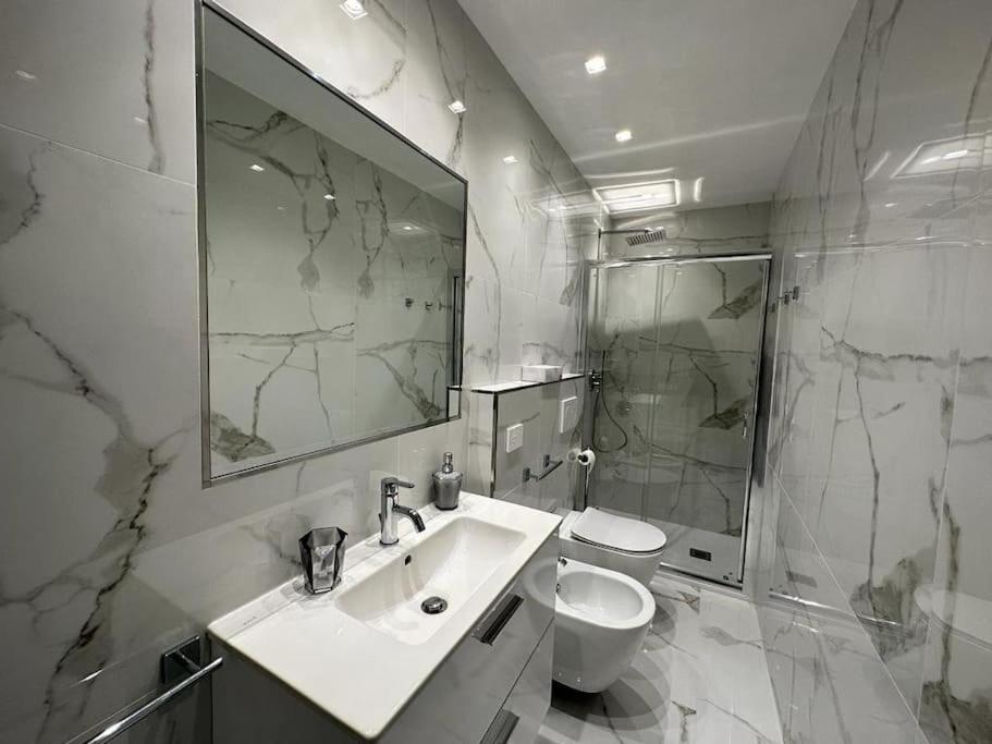 Suite Aurora Luxury In The Center Of San Remo Buitenkant foto